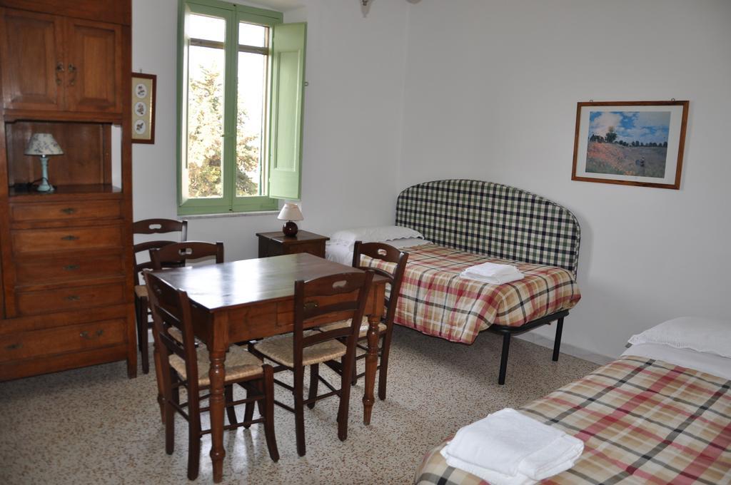 Agriturismo "Antico Frantoio" Foligno Bagian luar foto