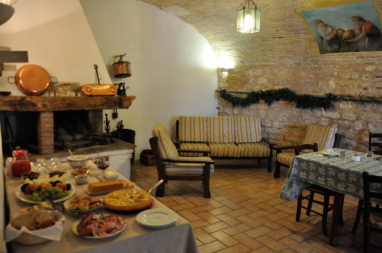 Agriturismo "Antico Frantoio" Foligno Bagian luar foto